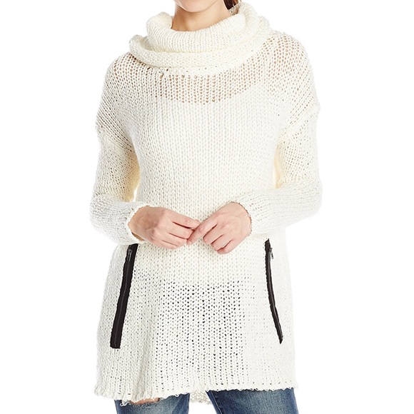 RVCA Sweaters - NWT GORGEOUS RVCA TURTLENECK SWEATER WTIH ZIPPERS